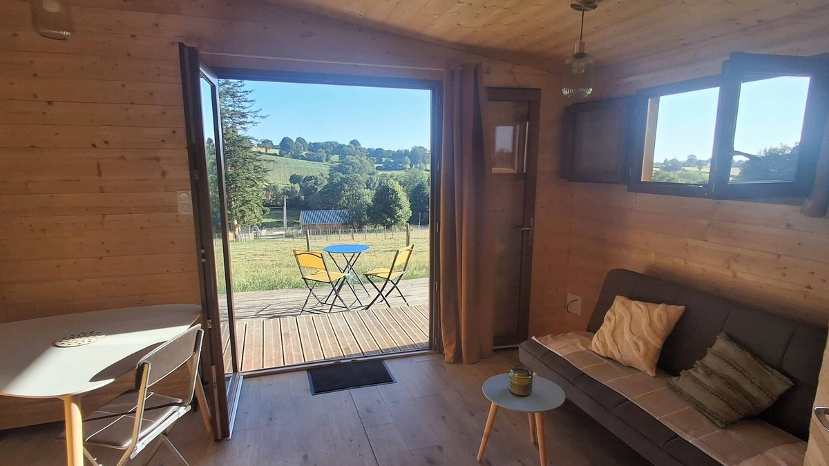 Saint-Gilles-du-Mene House | Cabin N° 4