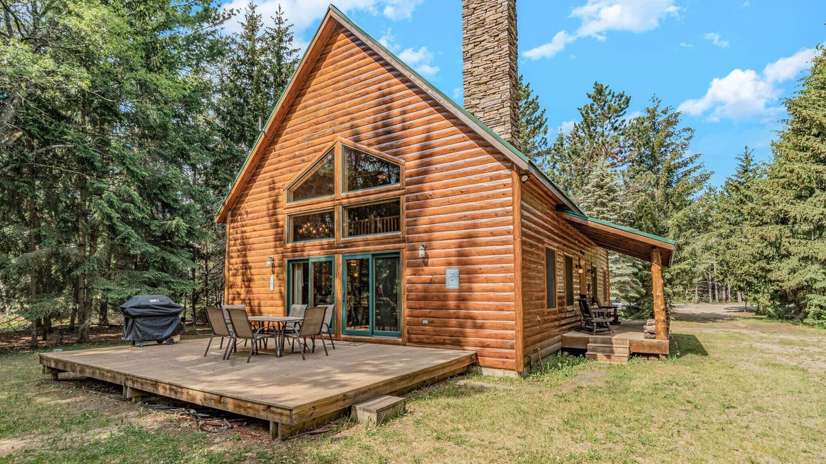 Harrison Cabin | Cabin near Leota Trails