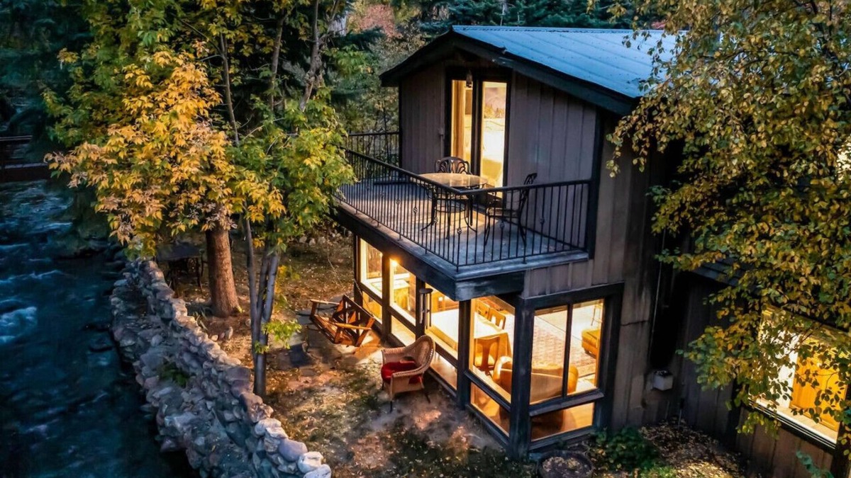 Snowbird Apartment | Cabin on Big Cottonwood River