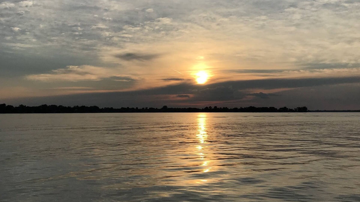 Wentworth Cabin | Cabin on Lake Madison! 100 ft of shoreline, walking distance to Hillside Resort!
