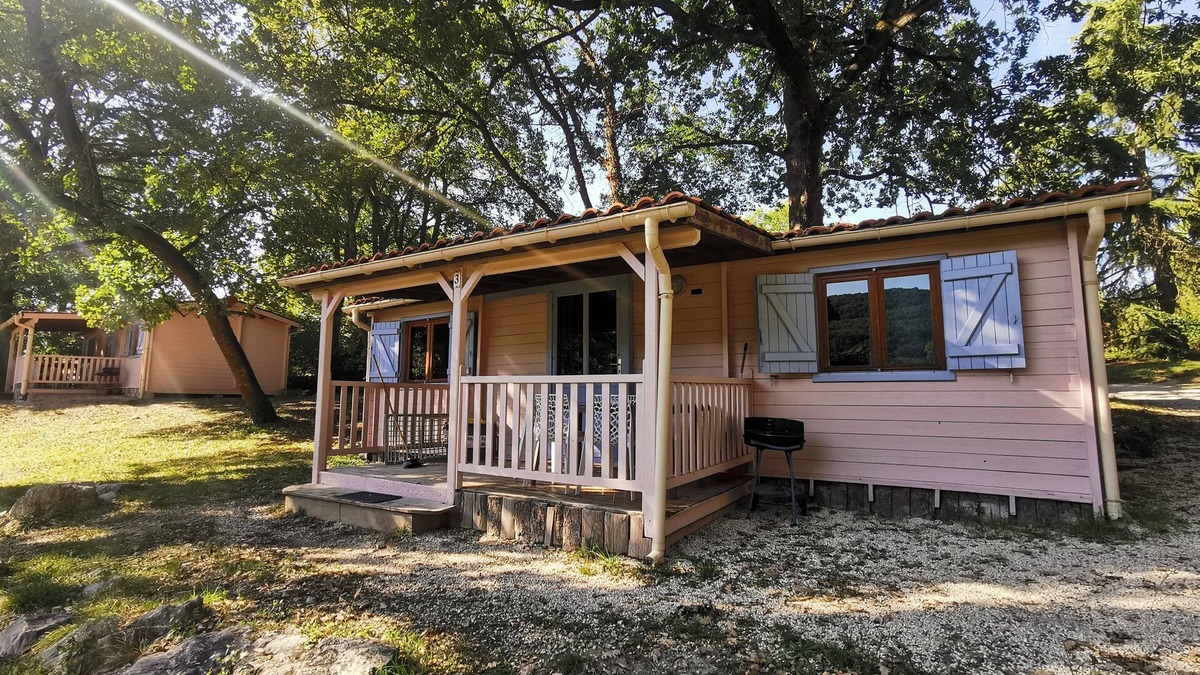 Martres-Tolosane Ski Chalet | Cabin or bungalow Le Moulin Chalets and mobilhomes for 4 people