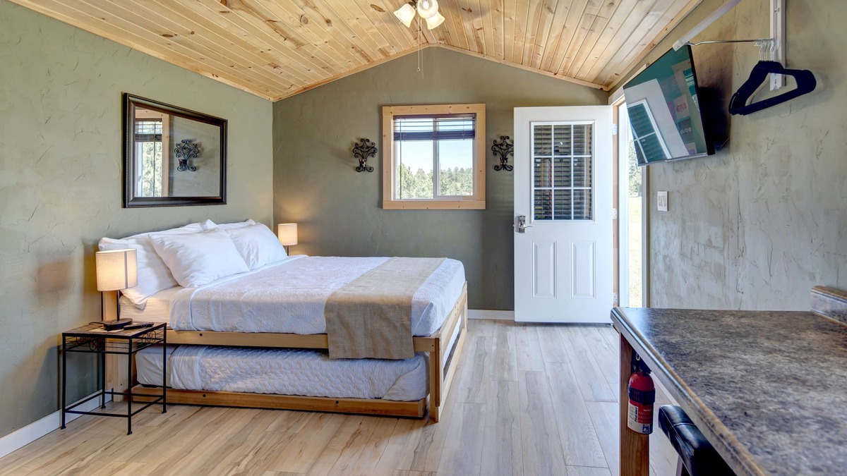 Custer Cabin | Cabin "The Eagles Nest"