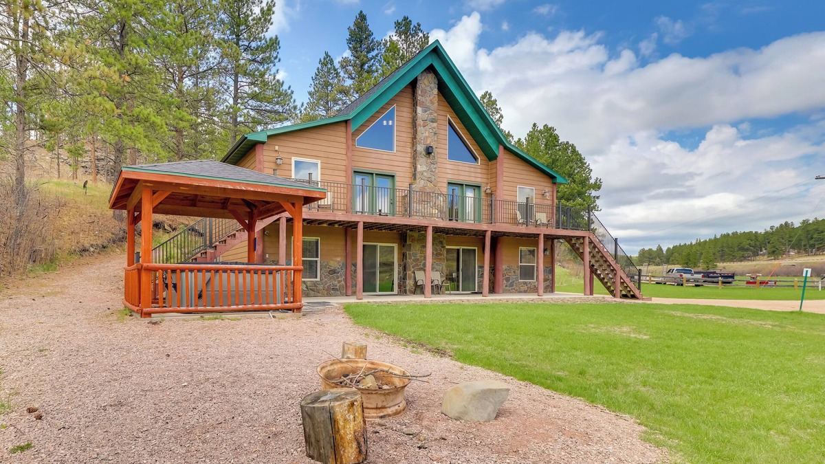 Hill City Cabin | Cabin w/On-Site Trails - 15 Miles to Mt Rushmore!