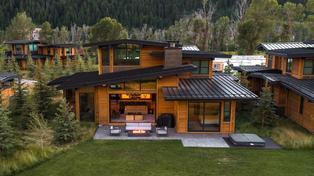 Hoback Junction House | Cabin with Club Access - Snake River Sporting Club
