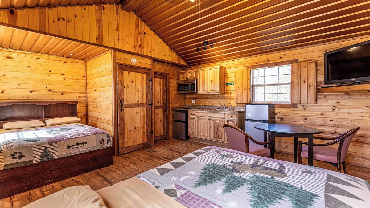 Big Spring Cabin | Cabin with kitchen, 1 room, 2 beds, 1 bath, Shower