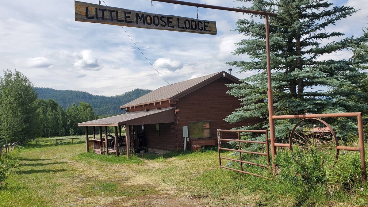 Moran Cabin | Cabin with Teton view nestled between Grand Teton National Park and Yellowstone