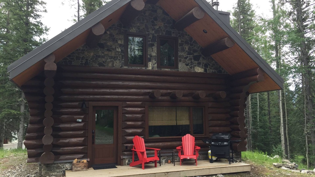 Nordegg Cabin | Cabin1 - A beautiful log cabin in the heart of the Canadian Rocky Mountains