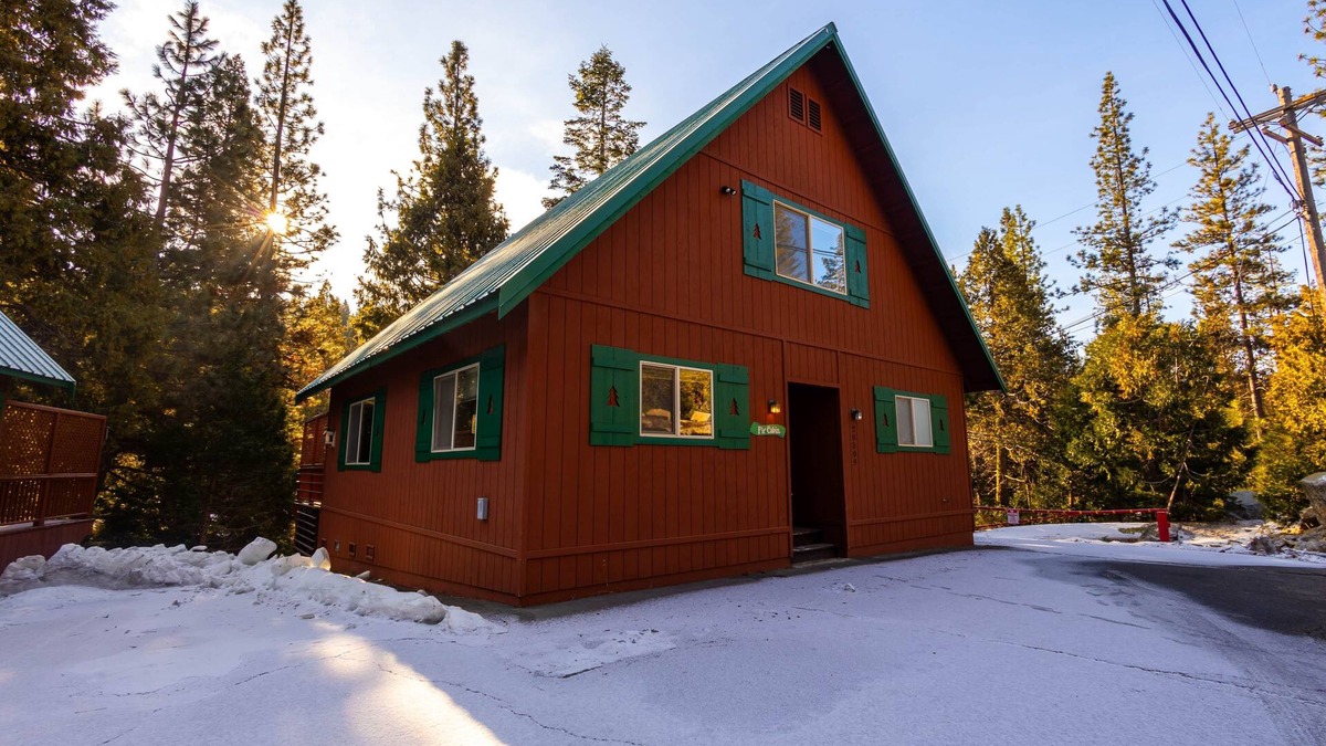 Strawberry House | Cabins at Strawberry - Fir