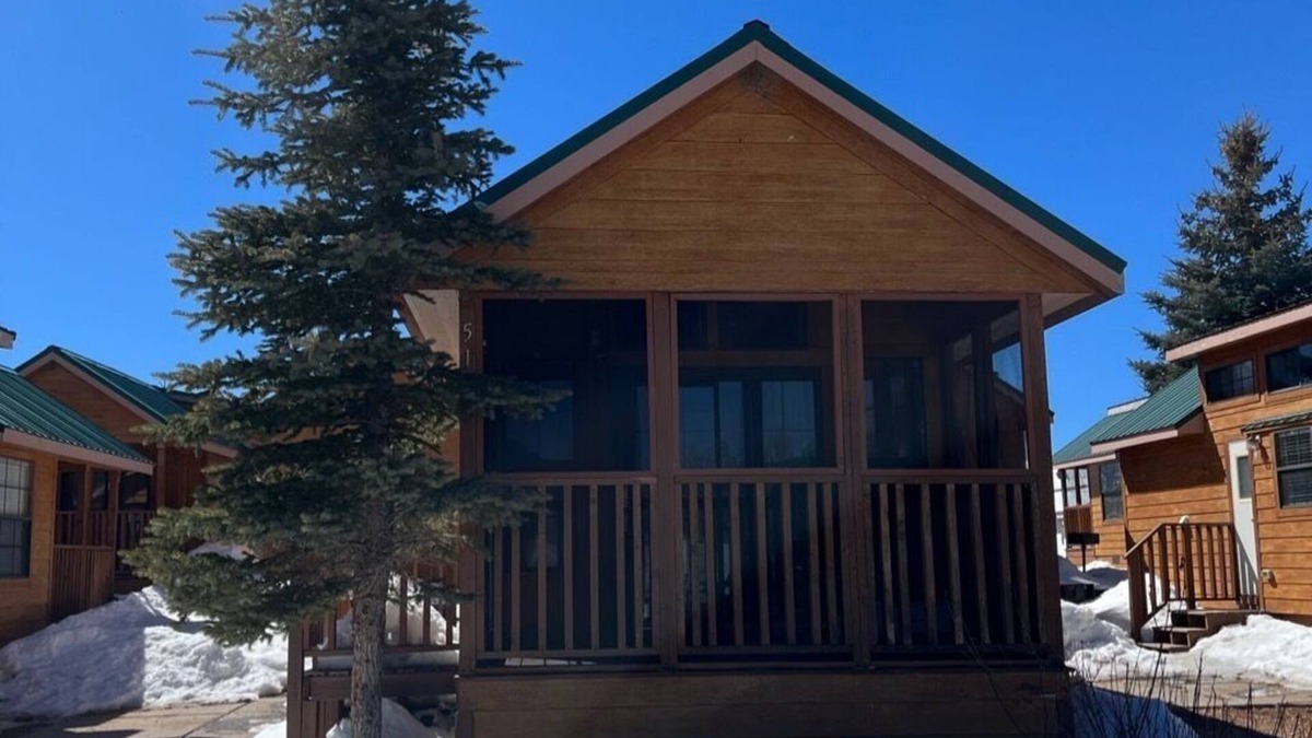 Mammoth Creek Cabin | Cabins by Panguitch Lake: Where Rustic Charm Meets Amazing Fishing!