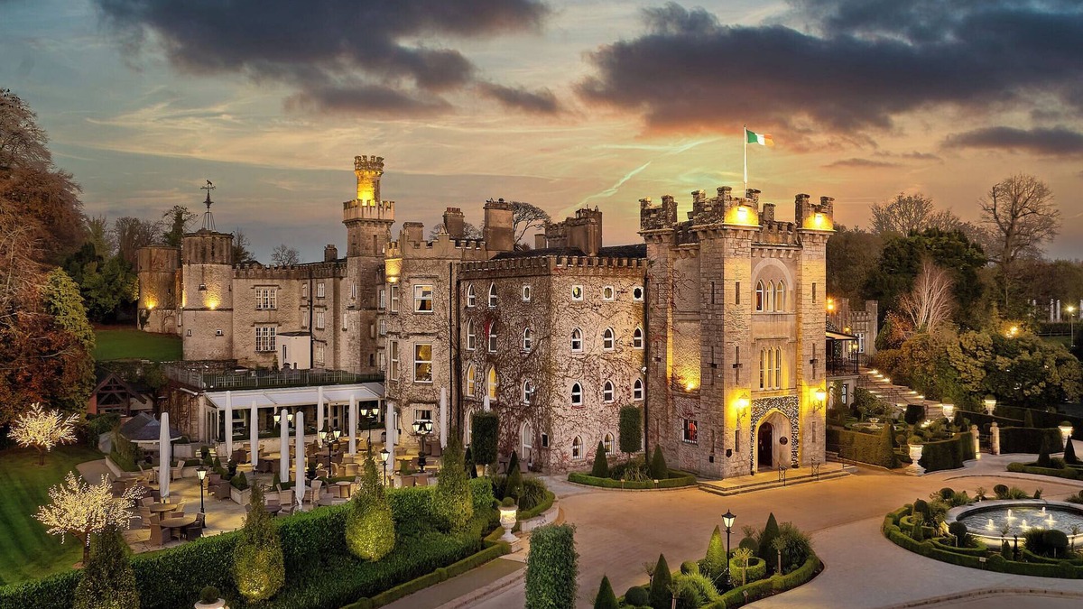 Kingscourt Hotel | Cabra Castle Hotel