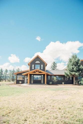 Tetonia Apartment | Cache Vista Ranch Estate - Sleeps 32, Teton Views