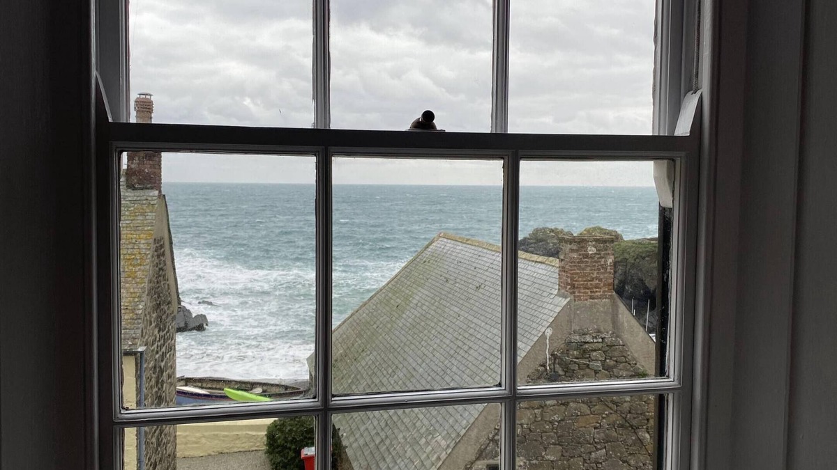 Cadgwith Hotel | Cadgwith Cove Inn