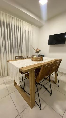 Cipolletti Apartment | Caetano