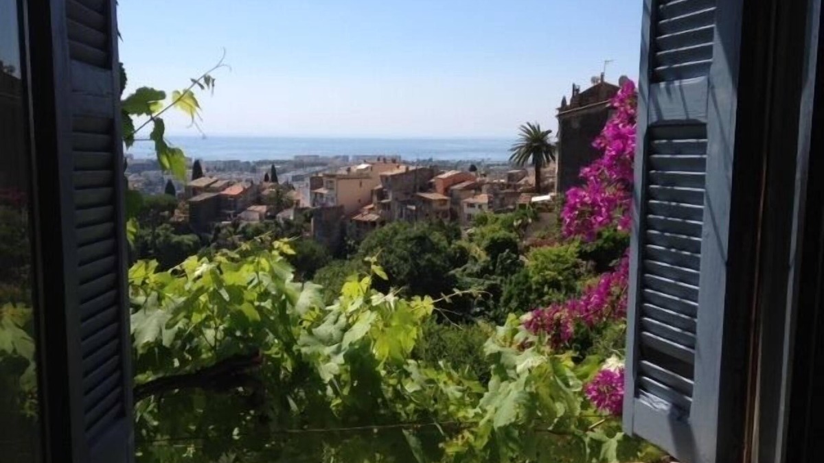 Cagnes-sur-Mer Apartment | CAGNES SUR MER - Medieval village - CHARMING STUDIO