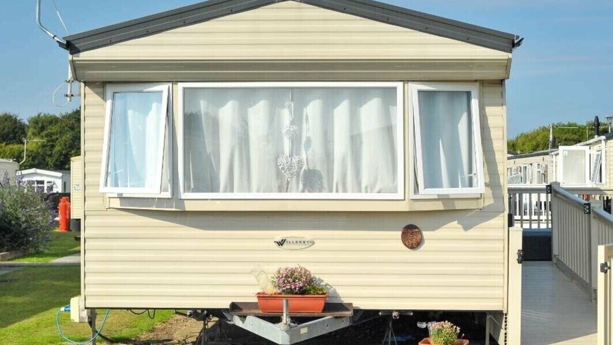 Fleetwood Cottage | CALA GRAN HOLIDAY PARK - HOLIDAY ACCOMMODATION 10830 in Fleetwood