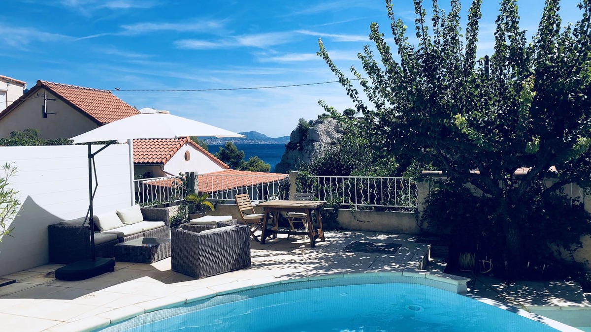 Niolon Apartment | Calanque de Niolon: Loft with sea view