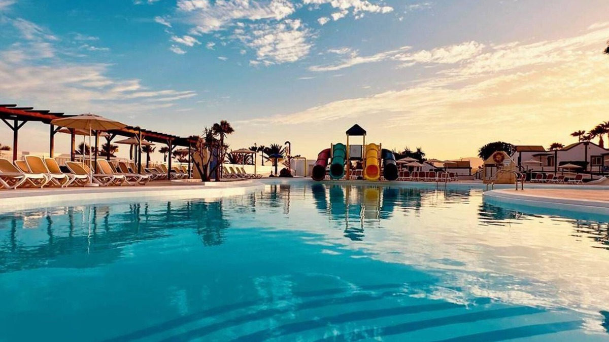 Costa de Antigua Apartment | Caleta de Fuste Apartment- Sleeps4- Pool- Garden