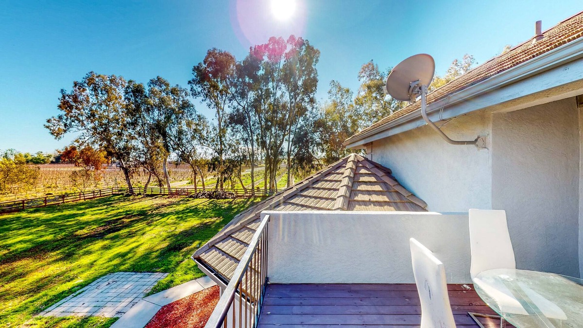 Brentwood House | California Countryside Estate - Pool, 22 Rooms