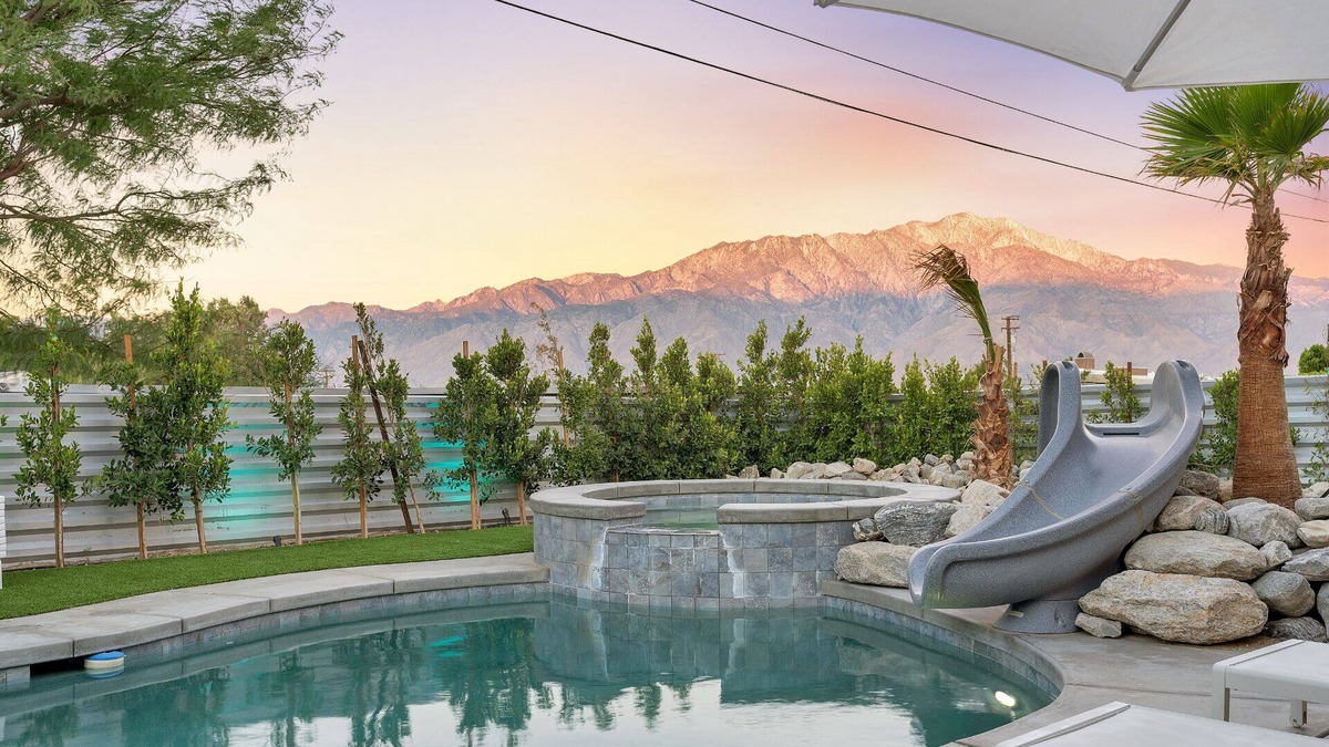 B-Bar-H Ranch House | California Dreamin Stylish Mid Century Home
