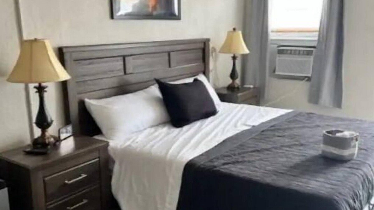 Bryant House | California King - Cozy Comfort