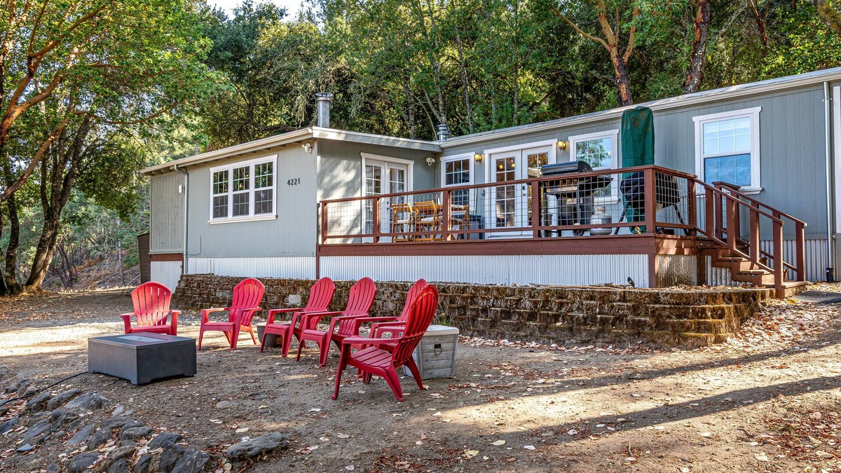 Sonoma County House | Calistoga Hills Hideaway on 22 Acres