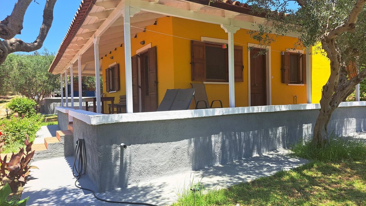 Andravida-Kyllini House | Calm and idyllic in the country, close to the beach - holiday house with wifi |