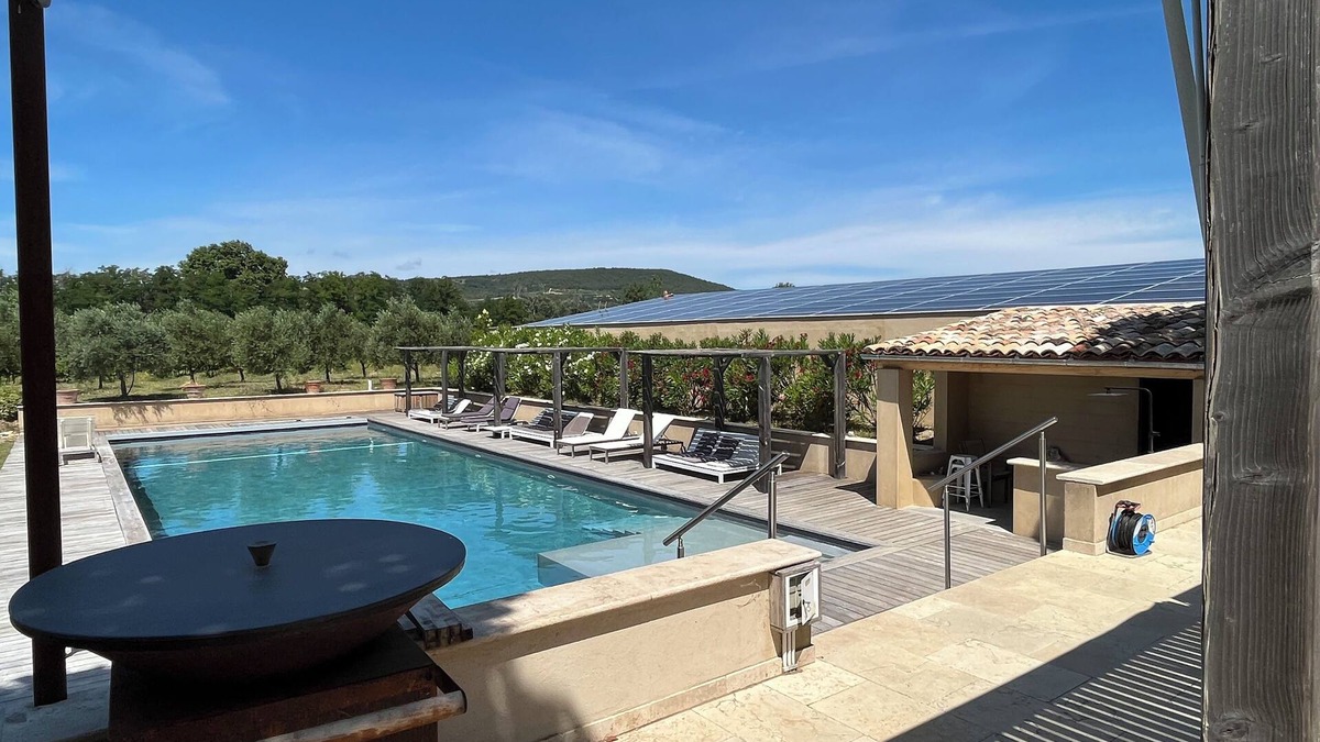 Vaison-la-Romaine Villa | Calm, Comfort and Sports in an organic vineyard 5 minutes from Vaison