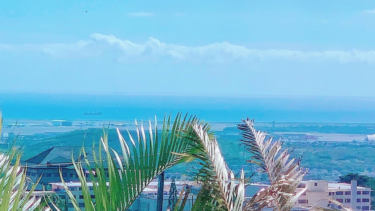 Camp H M Smith House | Calm Oasis in Paradise! Ocean view, Summer Special!