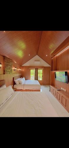 Banjarasri Bed & Breakfast | Calma La Barka Resort by Raminten