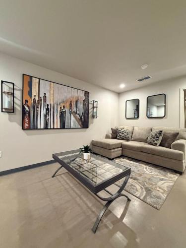 Clovis Apartment | Calming Comfort Stay