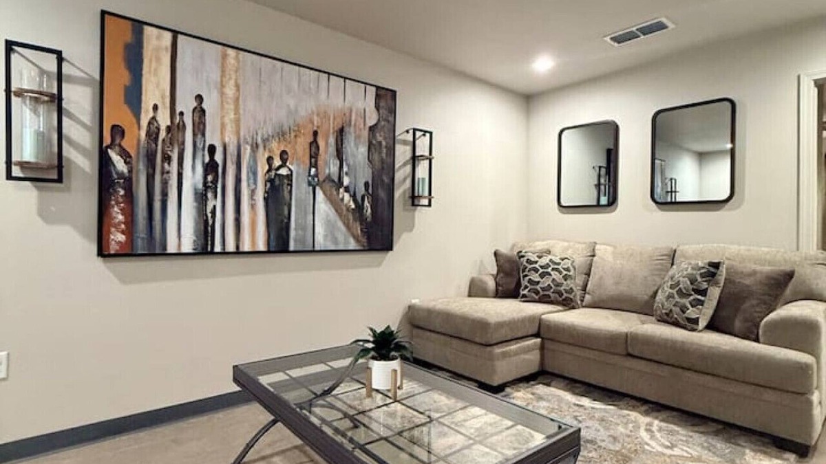 Clovis Apartment | Calming Comfort Stay