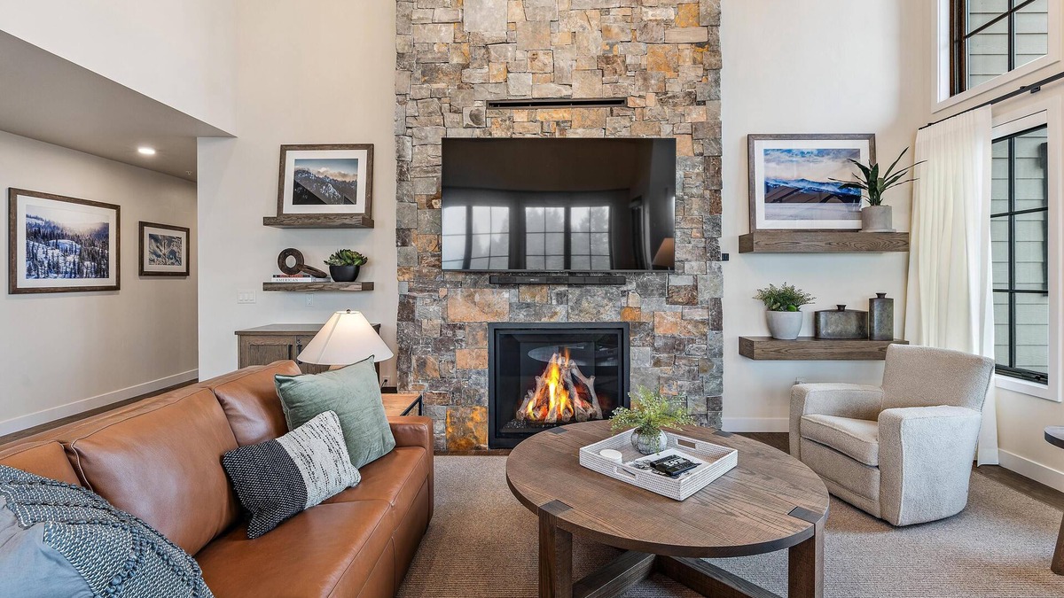 Tamarack Resort Condo | Calvi Penthouse Village 3 Bedroom Luxury Condo - Breathtaking Penthouse|Ski In/Out and Heated Patio