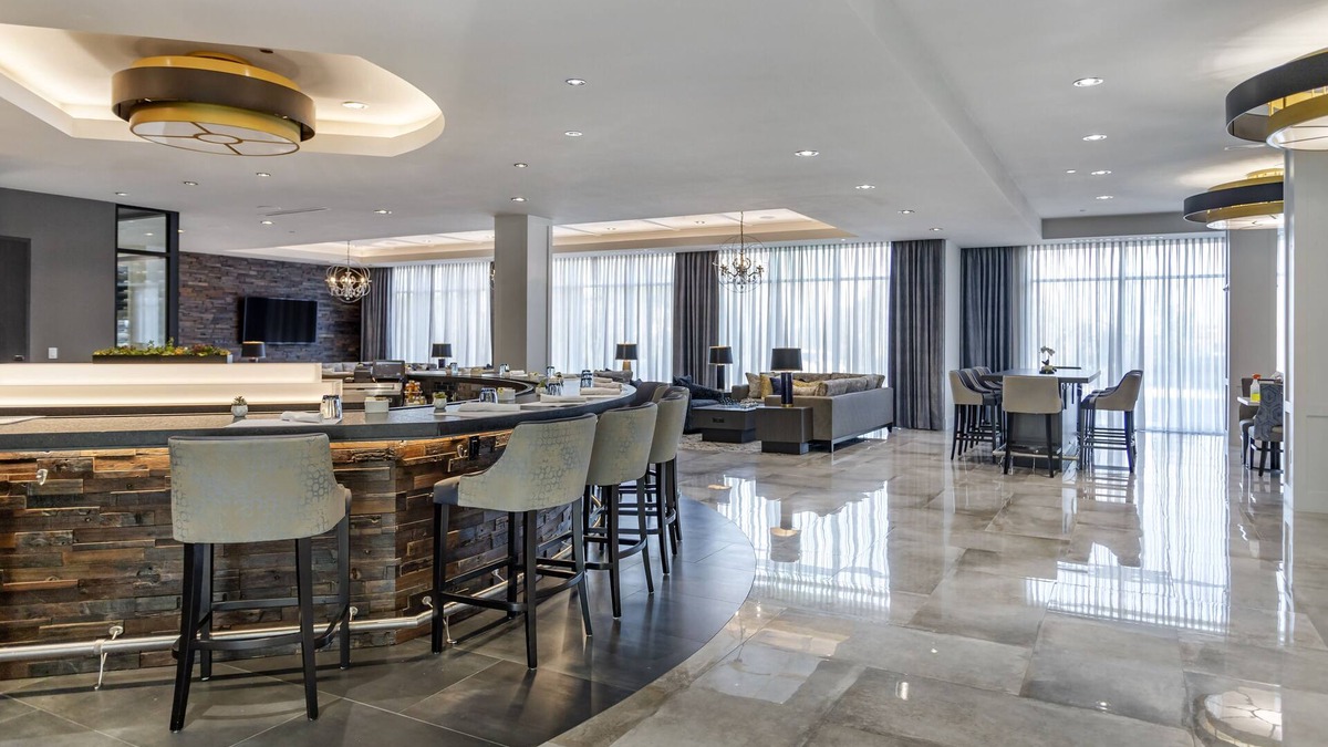 Woods Of Century Park Hotel | Cambria Hotel Austin Uptown Near The Domain