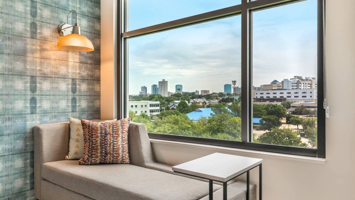 Fort Worth Hotel | Cambria Hotel Fort Worth - Medical Center