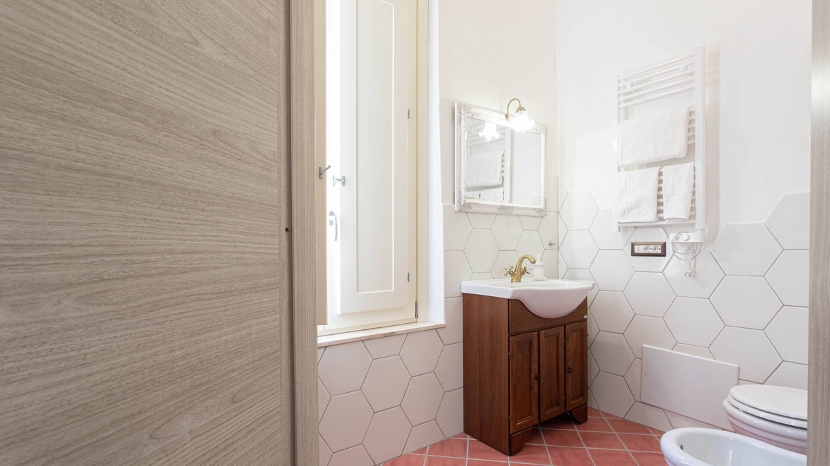 Oristano Historic Centre House | Camera con Cucina e Piscina in Centro Storico