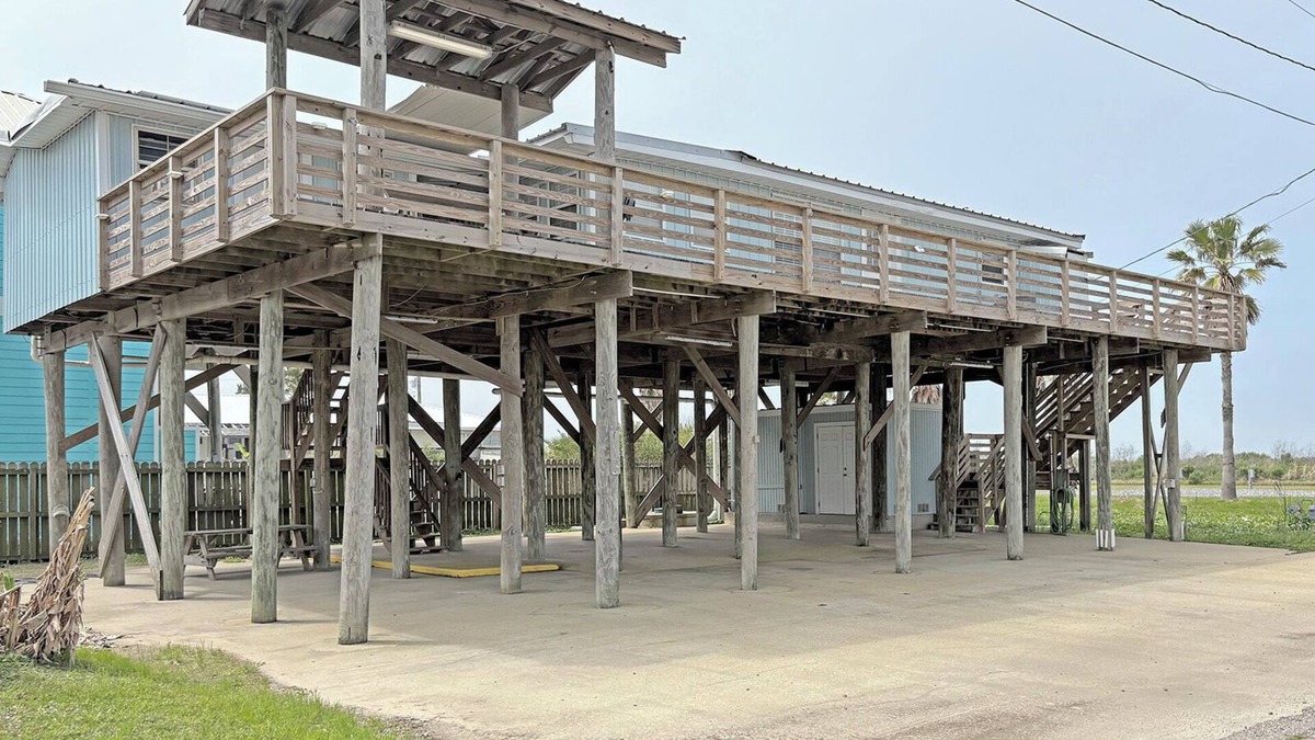 Grand Isle House | Caminada - Beach Access - Island Realty