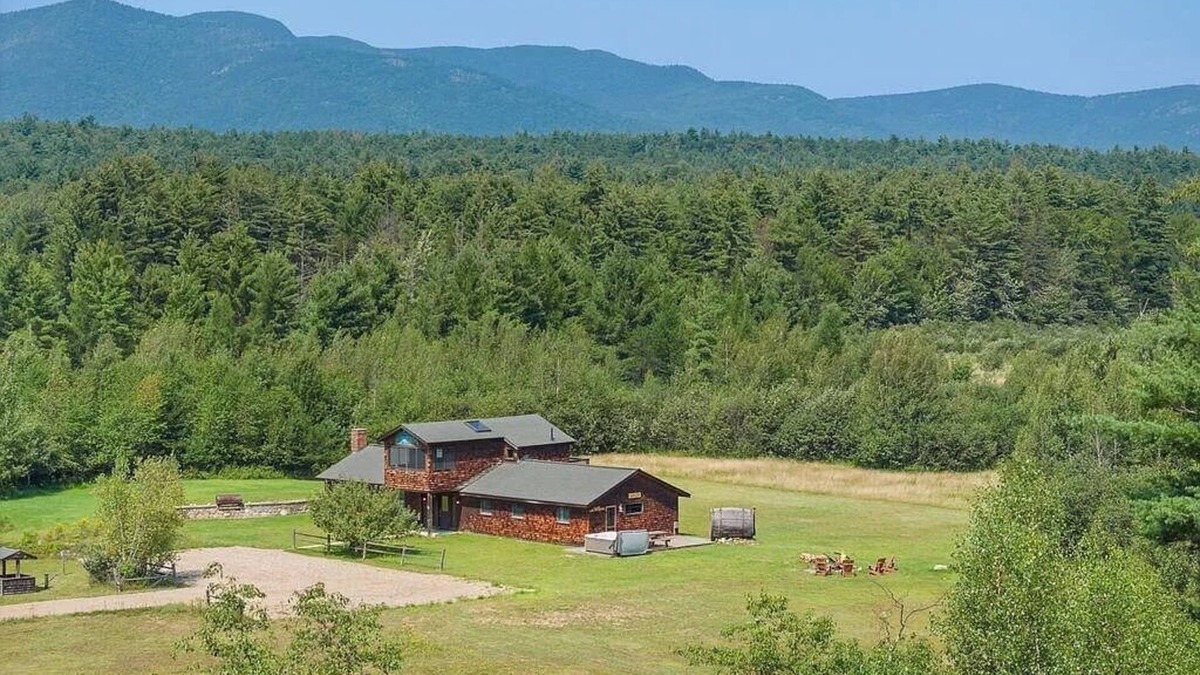 Wilmington House | Camp Beaver Creek:Cozy Adirondack camp with majestic mountain views of Whiteface