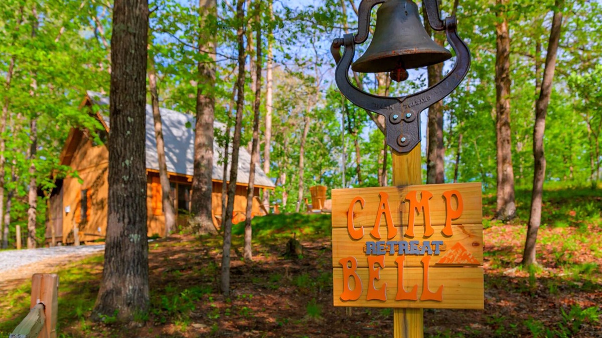 Demorest Cabin | Camp Bell at Twin Rivers - Peaceful Cabin w/Firepit & Outdoor Movie Projector!