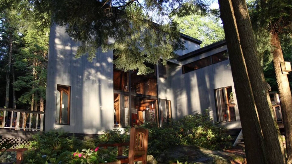 Belgrade House | Camp DJ - Private Scandanavian-Inspired Maine Getaway