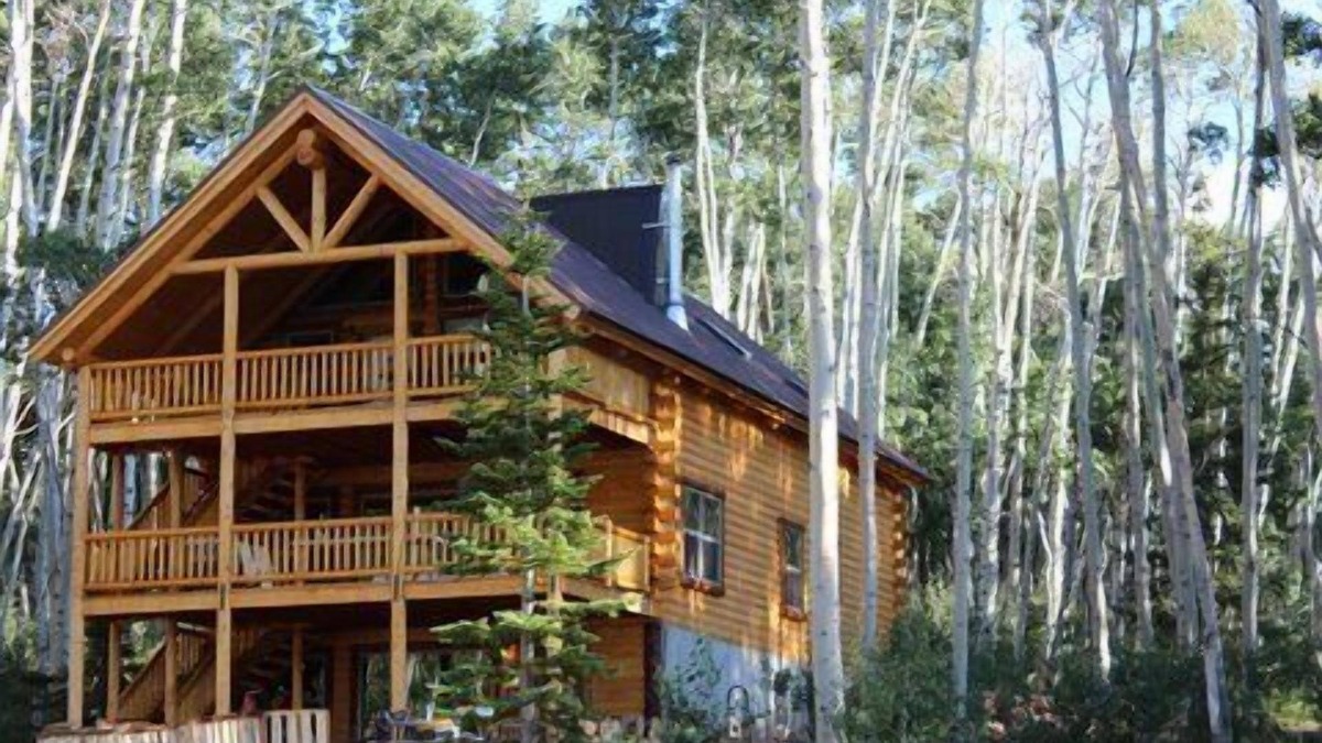 Monticello House | Camp Jackson Lodge Getaway