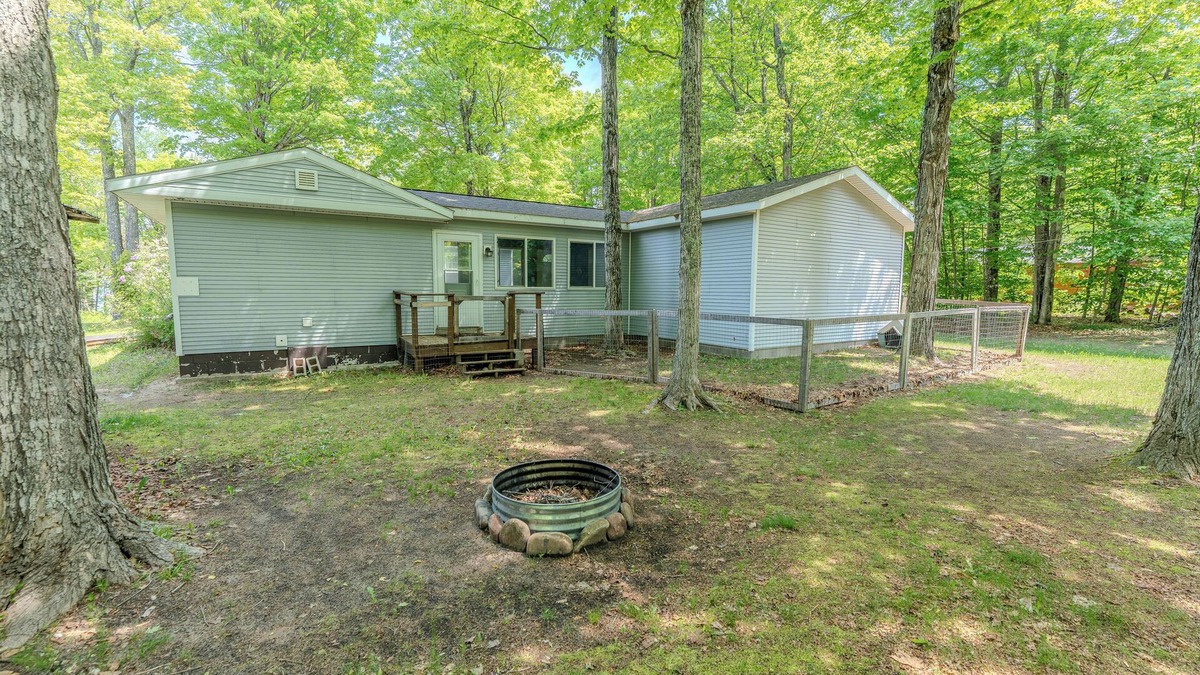 Au Train House | Camp Till The Moon: The UP's Best Kept Fall Secret