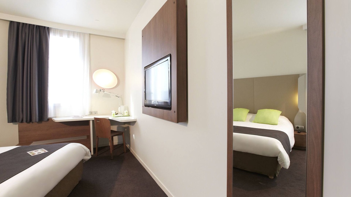 Saint-Martin Hotel | Campanile NATURE - Cergy Pontoise