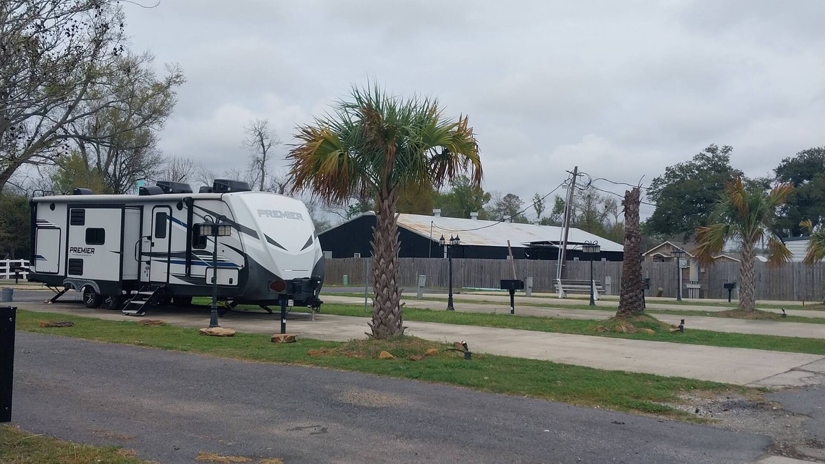 Lake Charles RV Rental | camper lots for rent, monthly worker rates available