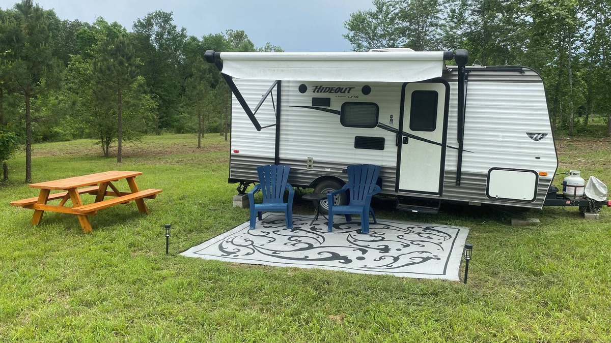 Booneville House | Camper/RV near Greenwood on 10 Private Acres