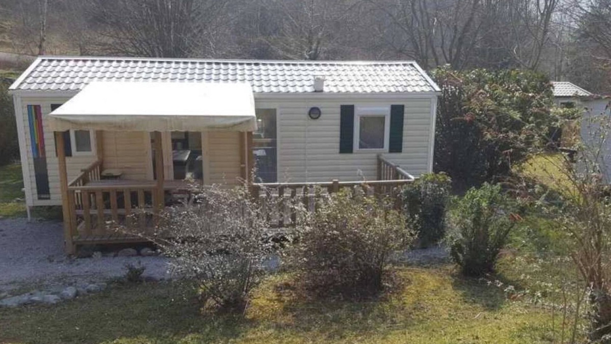 Louvie Juzon House | Camping 3 étoiles - Piscine - ccbaddh