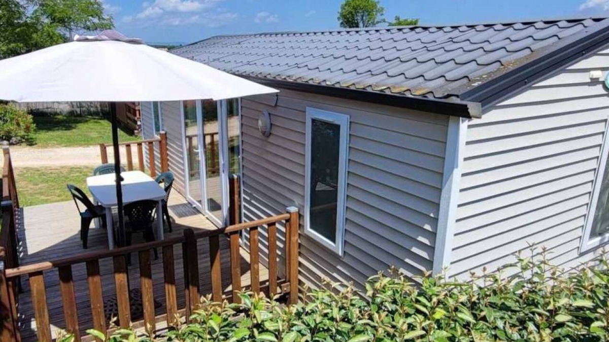 Saint-Remeze House | Camping 3 étoiles - Piscine - ccaidec