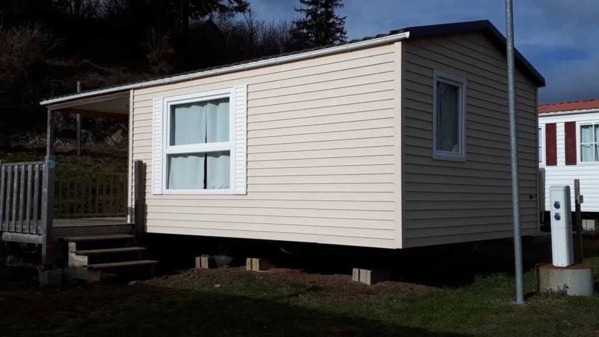 Langogne House | Camping 3 étoiles - Piscine - ccbadeh