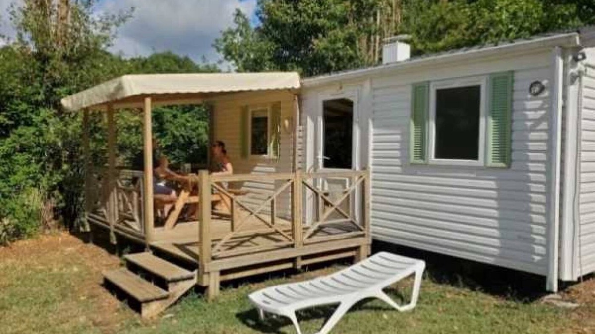 Soturac House | Camping 3 étoiles - Piscine - eehcdd