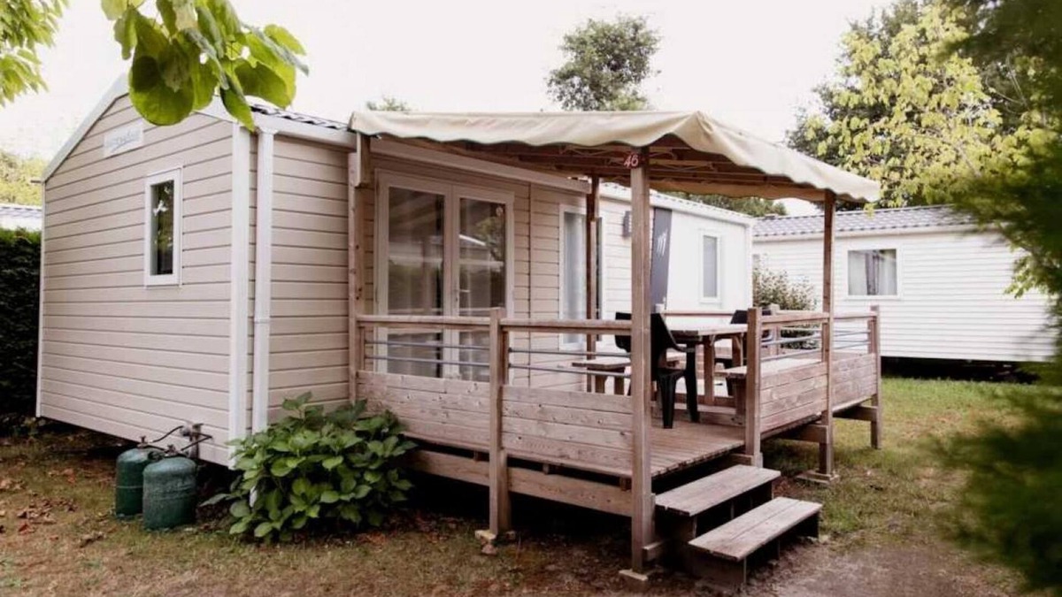 Saint-Laurent-de-Medoc House | Camping 4 étoiles - Parc aquatique - ccb0bdi
