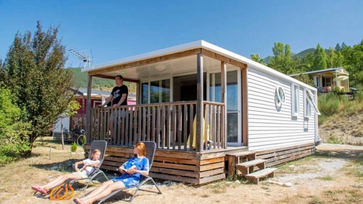 Rosans House | Camping 4 étoiles - Piscine - ccbacgd